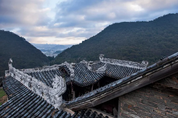 Guizhou Anshun Tiantai Mountain Wulong kloster — Stockfoto