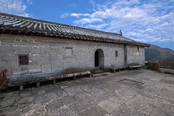 Guizhou Anshun Tiantai Mountain Wulong kloster — Stockfoto