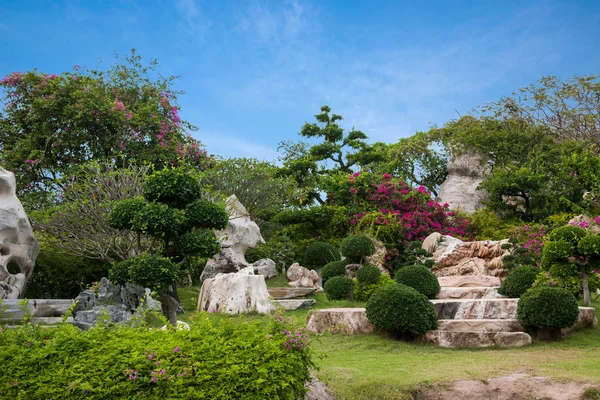 Pattaya, Thaïlande Des fossiles de jardin des millions d'années Photos De Stock Libres De Droits