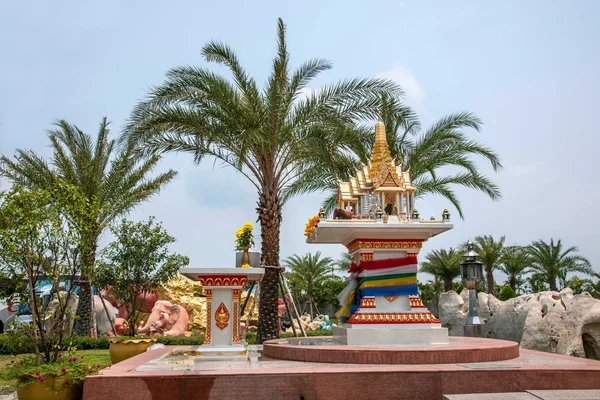 Königliche Thailändische Elefanten Skulptur Schmuckzentrum — Stockfoto