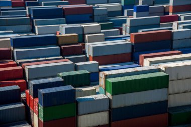 Shanghai Yangshan derin deniz ekonomik Fta konteyner terminal kapsayıcılar istifleme