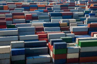 Shanghai Yangshan derin deniz ekonomik Fta konteyner terminal kapsayıcılar istifleme