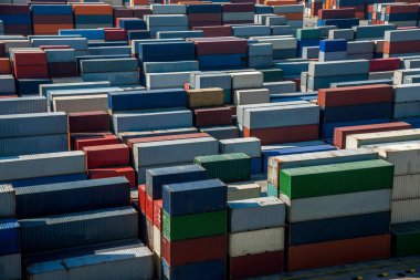 Shanghai Yangshan derin deniz ekonomik Fta konteyner terminal kapsayıcılar istifleme