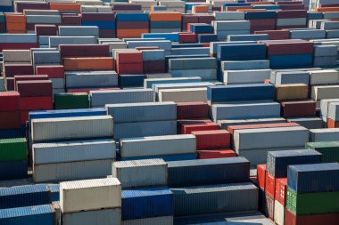 Shanghai Yangshan derin deniz ekonomik Fta konteyner terminal kapsayıcılar istifleme