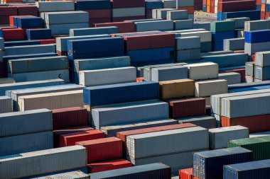 Shanghai Yangshan derin deniz ekonomik Fta konteyner terminal kapsayıcılar istifleme