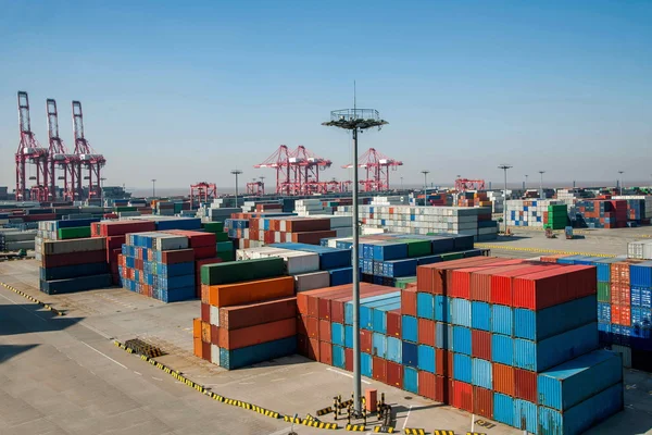Shanghai Yangshan oceánský ekonomické Fta kontejnerový terminál přepravky — Stock fotografie