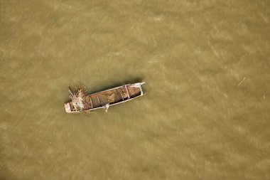 Jialing kayan yarı batık