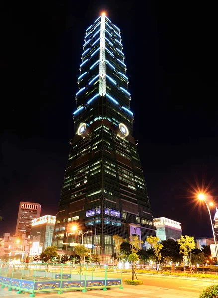 Taipei 101 noche de Taiwán — Foto de Stock