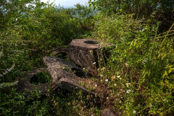 Hechuan Dragon stenen låser bergiga array — Stockfoto