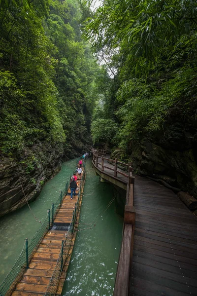 Chongqing beroemde schilderachtige Black Mountain Valley Canyon — Stockfoto
