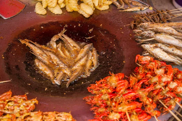 Lago Erhai em Dali Shuanglang lanche frito civil — Fotografia de Stock