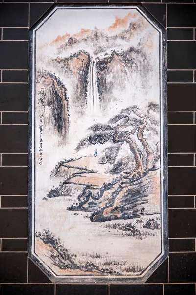 Yunnan Lijiang residential door side alley mural — Stock Photo, Image