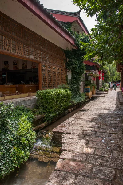 Yunnan Lijiang rua da cidade antiga — Fotografia de Stock