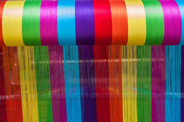 Юньнань Лицзян Древняя городская площадь вязание шарфов — стоковое фото