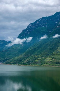 G5 Sichuan Eyaleti Jing Kun otoyol servis alanı asbest tarafı sahne