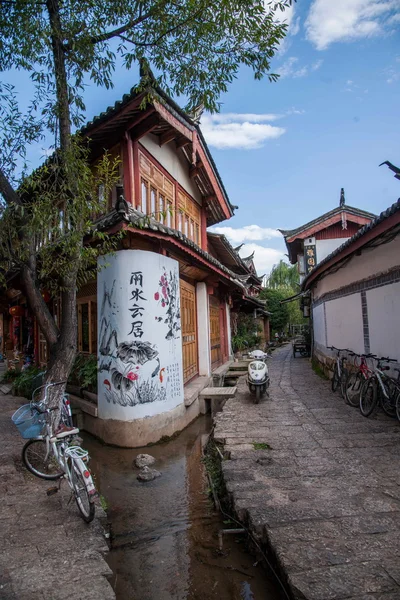 Starobylé město Lijiang alej — Stock fotografie