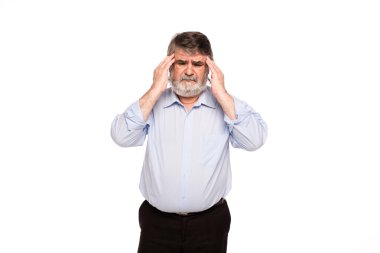 yaşlı adamlar ağrıları ile