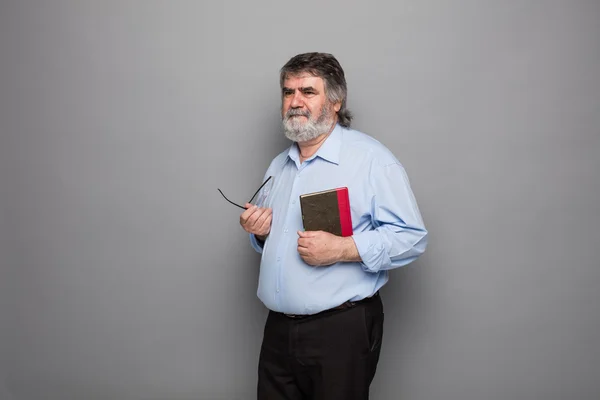 Alter Professor mit grauen Haaren — Stockfoto