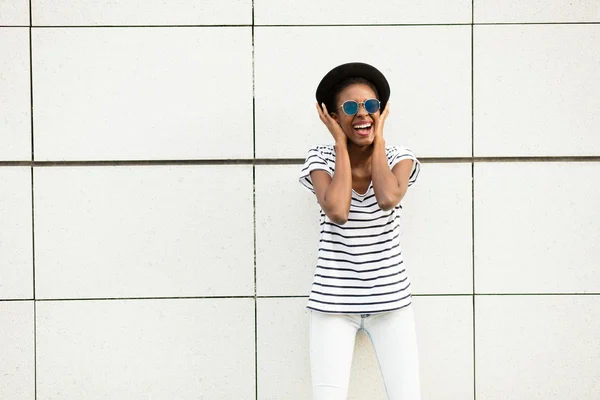 Moderno joven negro chica — Foto de Stock