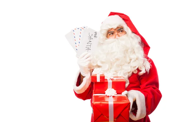 Noel Baba hediyeler ve kopya ile beyaz izole harfleri ile — Stok fotoğraf