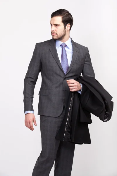 Guapo hombre de negocios de oficina con barba vestido con traje elegante , — Foto de Stock