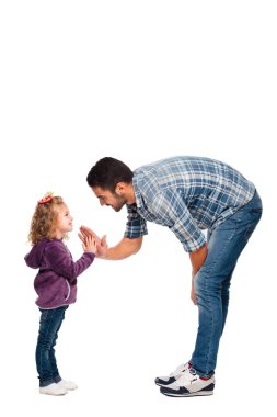 Babası kızını ve sırt çantası düzenlenmesi 