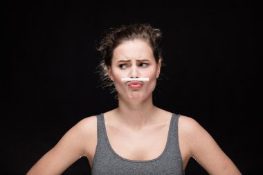 kadın sigara kavramı siyah