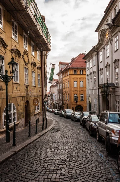 Praag Tsjechië Feb 2018 Oude Smalle Straat Het Centrale Deel — Stockfoto