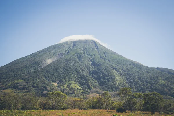 콘 셉 시 온 화산 Ometepe 섬에서 보기 — 스톡 사진