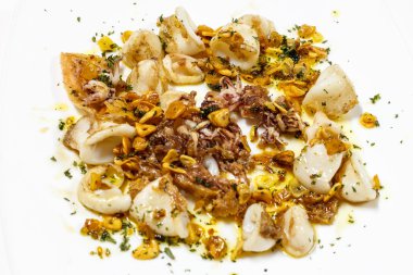 pişmiş kalamar plaka