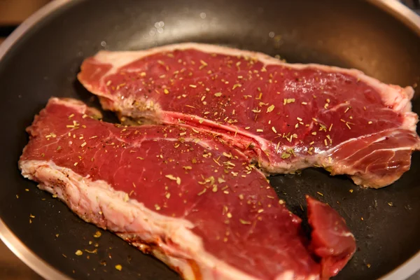 Filetes de carne —  Fotos de Stock