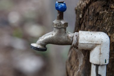 Su musluk ayrıntılı