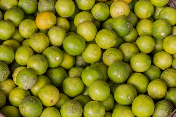 Pile of green lemon — Stock Photo, Image