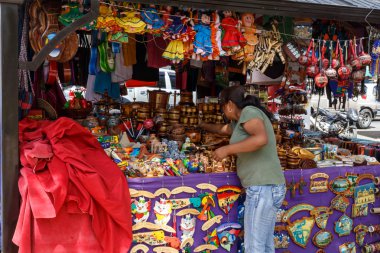 handmade souvenir boutique