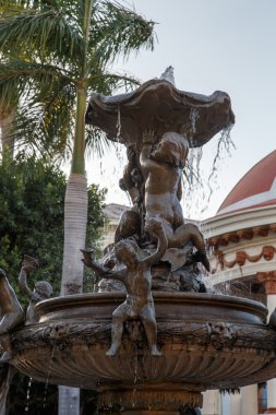 Taş Heykel kaynak su