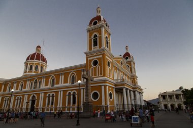 Granada katedral outddors görünümü