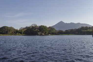 Nikaragua Gölü isletas göster