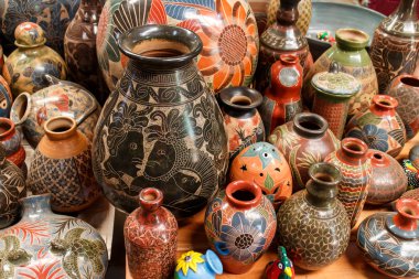 El yapımı seramik Hediyelik