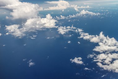 Bulutlu havadan görünümü