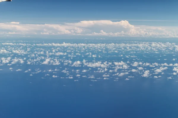 Coluds på himlen — Stockfoto