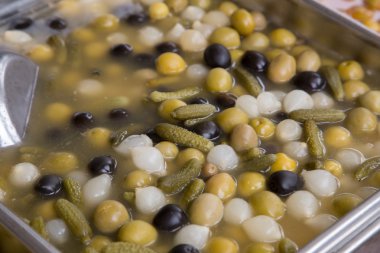 Zeytin coserve bir piyasa içinde