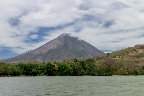Vulkaan Concepcion weergave in Ometepe — Stockfoto