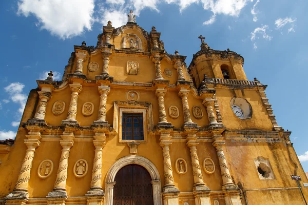 Iglesia de La Recoleccion de Leon, Nicaragua — Foto de Stock