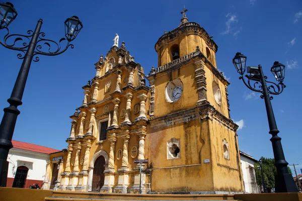 La Recoleccion kościół z Leon w Nikaragui — Zdjęcie stockowe