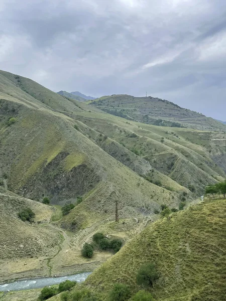 Flussläufe Kaukasus Einem Bewölkten Tag — Stockfoto