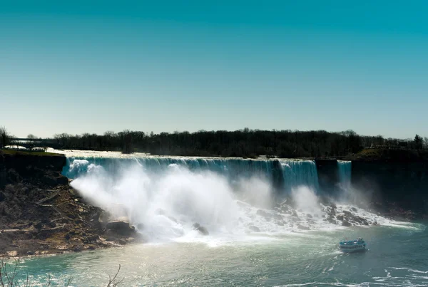 Niagara cai do lado canadense — Fotografia de Stock