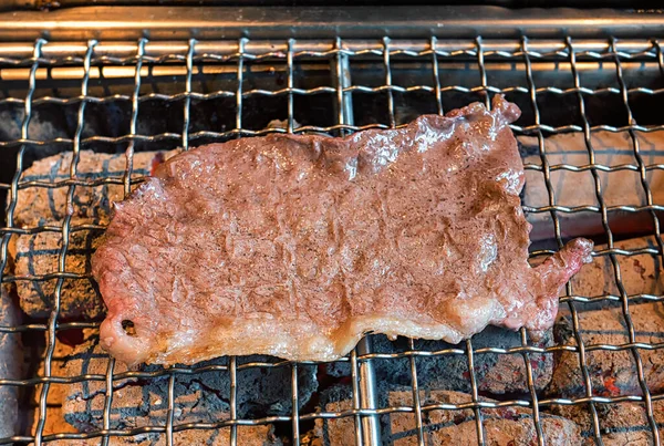 Tranches Bœuf Porc Crues Sur Grille Pour Barbecue Yakiniku Style — Photo