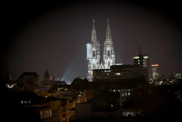Καθεδρικός ναός της Κολωνίας το βράδυ στην Κολωνία της Γερμανίας — Φωτογραφία Αρχείου