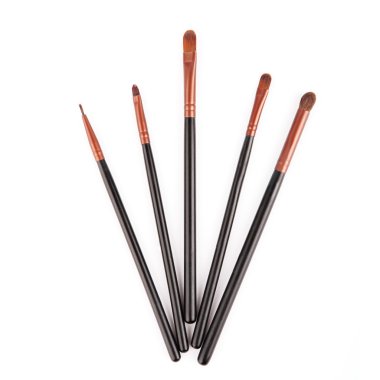 Profesyonel fırça özellikle makyaj için ayarla. Beyaz arka plan üzerinde izole