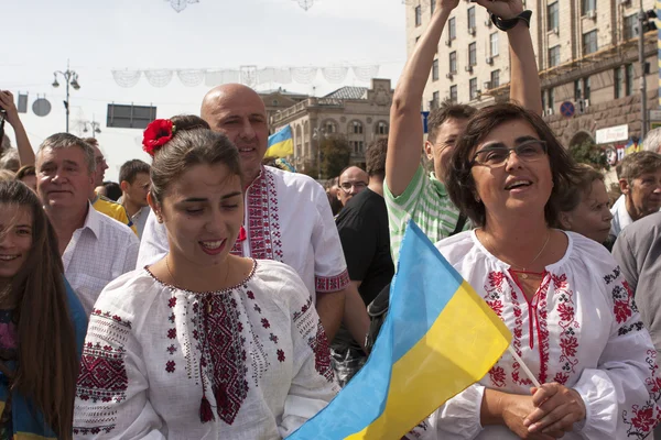 Kiev Khreshchatyk'a askeri geçit
